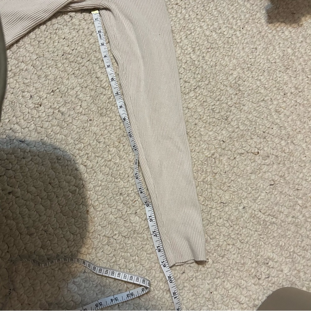 RW&CO. Cream Ribbed Long Sleeve Size L - Picture 8 of 8
